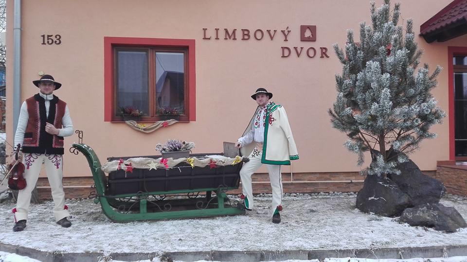 Pezion Limbovy Dvor Hotell Vrbov Exteriör bild