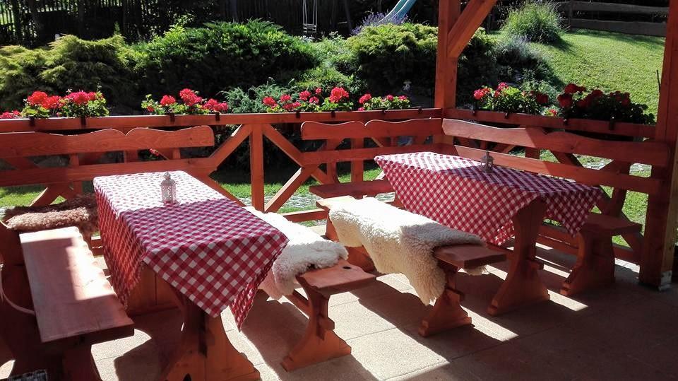 Pezion Limbovy Dvor Hotell Vrbov Exteriör bild